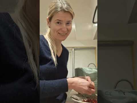 Видео: Почему важно знать, что есть: белки, жиры, углеводы, клетчатка. Мой рецепт салата на ужин