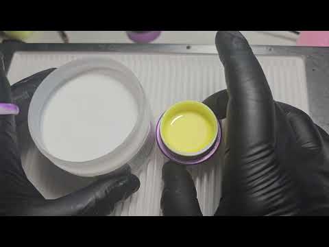 Видео: Укріплення акриловую пудрою