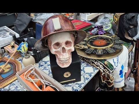 Видео: Барахолка перешла на зимний товар. Санкт-Петербург.