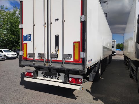 Видео: SCHMITZ SK0 24L-13.4 FP6 2013г. Прицеп. Замена модулятора Wabco TEBS E 6.5. Труба для диагн. прицеп.