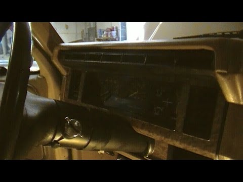 Видео: Снятие приборной панели Ford Bronco/F150/F250 1980-1986 гг.