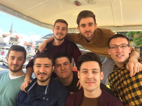 Видео: Царским Призреном. . . матуранти мај 2019. године