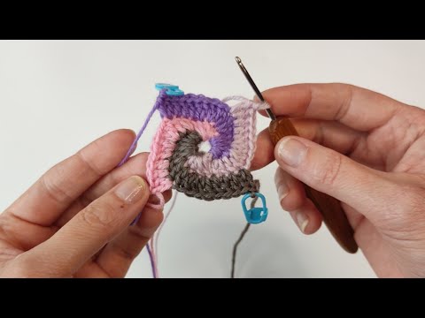 Видео: 💯Ух ты! Классно! Супер идея из остатков пряжи!👍#knitting #вязаниесверой #вязаниекрючком#вяжем