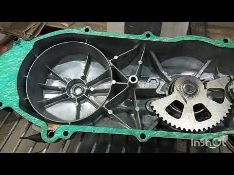 Видео: Honda Benly PGM-FI AA05 2021г. мойка,чистка,подготовка 🙂🛵