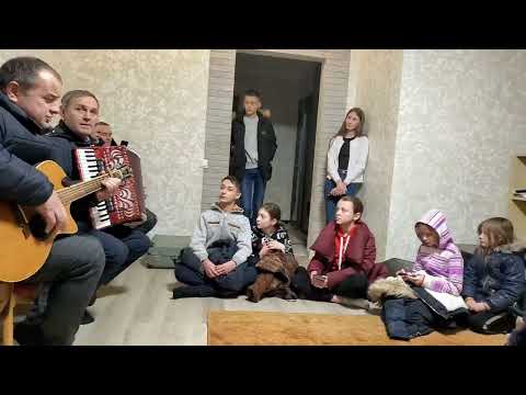 Видео: Я сиджу у ніг Ісуса (Брати Полішуки)