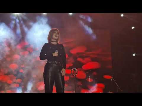 Видео: Юлия Савичева - Если В Сердце Живёт Любовь (Lidbeer 2025, 13.09.2025)