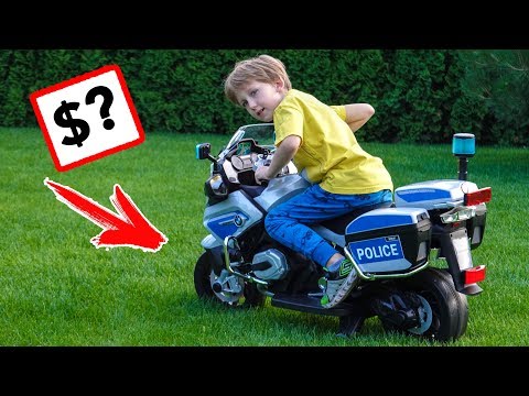 Видео: ОТКУДА у Ильи ДЕНЬГИ на крутой полицейский БАЙК? Картонка