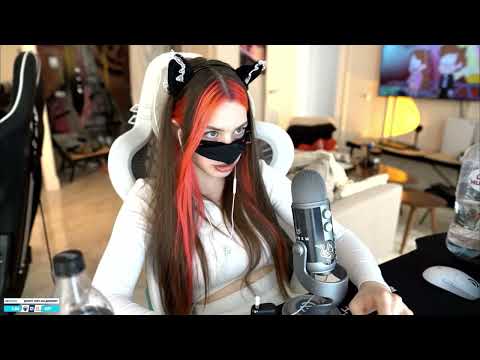 Видео: Акулич жестко кринжует с реакции стримеров на ее трек оуу щит (Клава Кока,Куертов,Дипенс,Хесус)