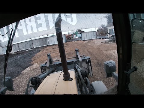 Видео: Нельзя сыпать щебень в грязь!