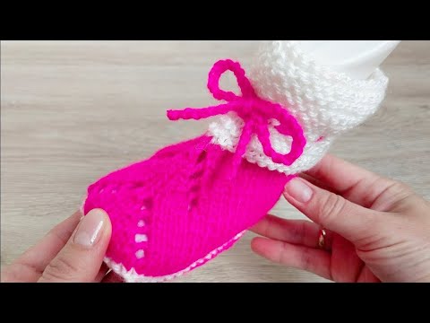 Видео: Чудесные пинетки спицами ✨ без шва на ПОДОШВЕ 🔥