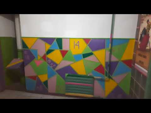 Видео: Лифты КМЗ 500 кг 1 м/с с дыркой над дверями и адским звуком и КМЗ 320 кг 1 м/с