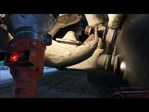 Видео: Замена передних стоек Стабилизатора hyundai starex за 20 минут!