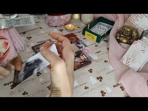 Видео: 🤗❤🥰Влюбен ли е във вас ?Обича ли ви ?🤗❤🥰
