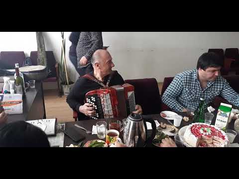 Видео: Аварская песня Омар Урминский