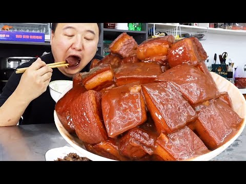 Видео: Супер легкий домашний тушеной свиной живот, гладкий и сочный, а не жирный | Мукбанг