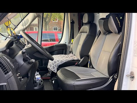 Видео: Обзор BoxTruck RAM 3500 Promaster | уехал из Чикаго | Спальник в БоксТраке
