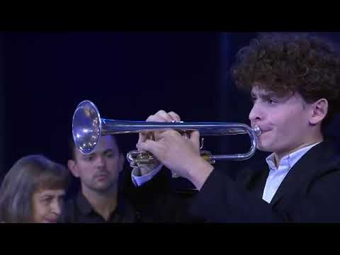 Видео: Й. Гайдн - Концерт для трубы ми бемоль мажор. Ж.-Б. Арбан - Вариации на тему из оп. Беллини «Норма»