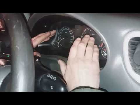 Видео: Как снять щиток приборов на Форд Галакси 96-98г