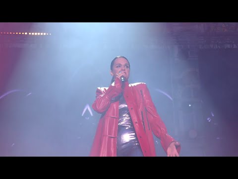 Видео: Слава - Одиночество (Live Дворцовая площадь, 2022)