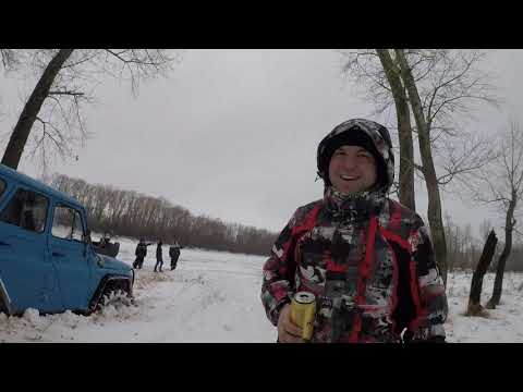 Видео: Рено Дастер / по талому снегу, сможет ли? самодельный вездеход плавает