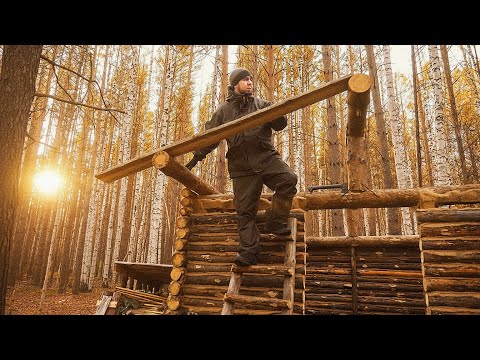 Видео: СТЕНЫ ЗАКОНЧЕНЫ. УСТАНОВИЛИ КОНЁК. РАСПИЛИВАЮ БРЁВНА НА ДОСКИ ДЛЯ КРЫШИ.