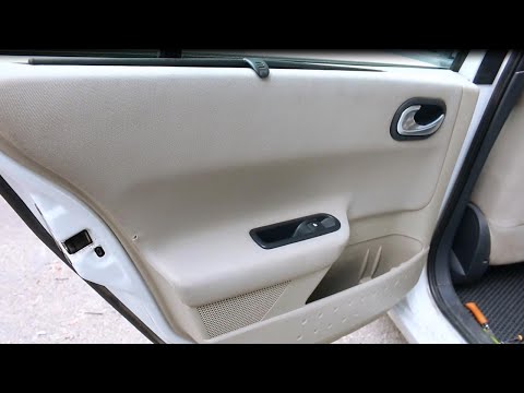 Видео: Renault Megane 2 - снятие карты двери с последующей сборкой - ремонт стеклоподъемника