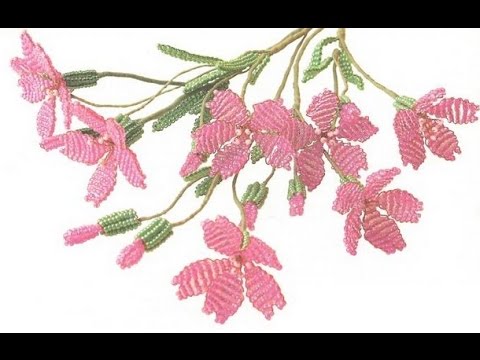 Видео: Как сплести Смолевку из бисера. Мастер класс.