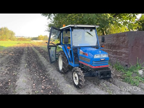 Видео: Копаю картоплю грохотною картоплекопалкою .