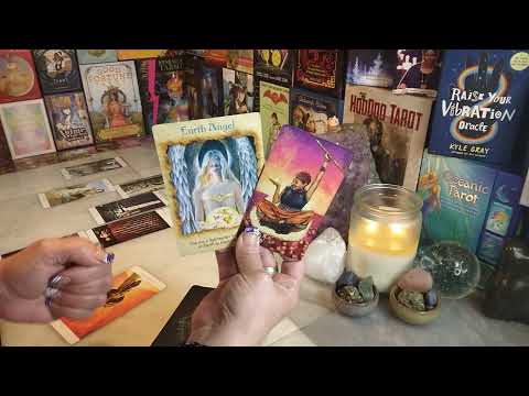 Видео: ВОДОЛЕЙ танцует в огне с земным ангелом и вместе создает изобилие!