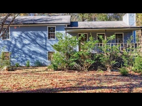 Видео: Смотрим очередные три дома в США, дома недорогие но в шикарном районе с высоким рейтингом школ.