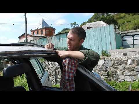 Видео: HONDA CR-V 1996 года. Как поменять лобовое стекло.