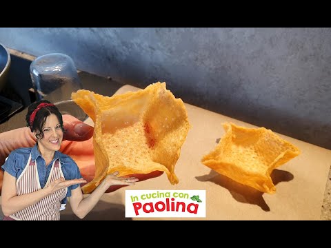 Видео: 2 РОЖДЕСТВЕНСКИЕ ЗАКУСКИ. Корзиночки с пармезаном. Аперитивное блюдо. доска для колбас