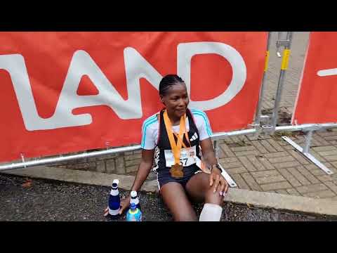 Видео: Смотрим финиш 42,2 км #счастье #беганутые #таллинн #марафон #бег #финиш #garmin #running #run4fun 