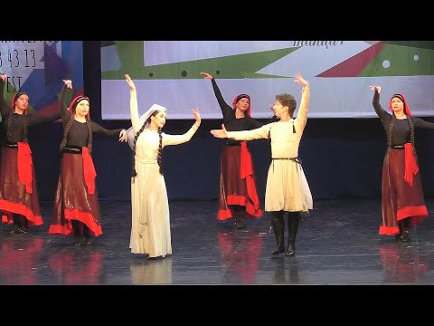 Видео: Попури. Танцы народов мира.