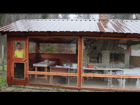 Видео: Спрятался от холода в домике! Готовлю жидкое мясо!