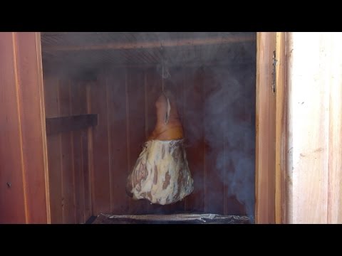 Видео: Копчение свиного окорока и дичи