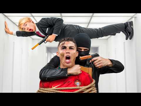 Видео: Я Стал Ассасином, Чтобы Спасти Роналду!