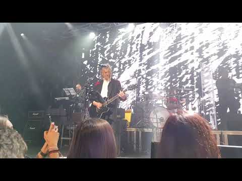 Видео: Lavon Volski - Вецер тваёй радзімы