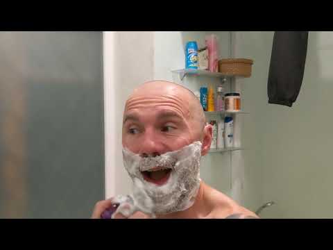 Видео: Бритье клинковой бритвой. Основные моменты.