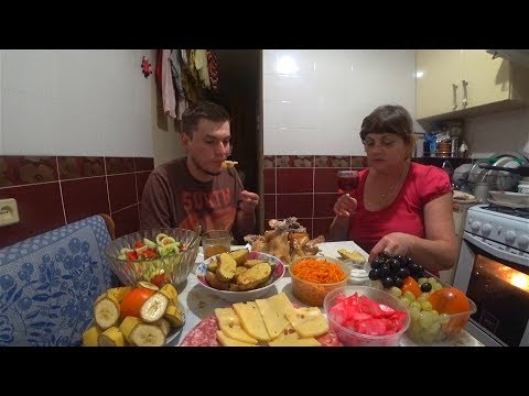 Видео: ПРАЗДНИЧНЫЙ УЖИН ЗА 1000 РУБЛЕЙ (425 ГРН)