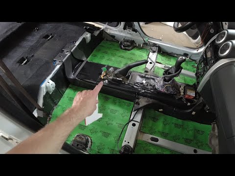 Видео: Шумоизоляция пола Lada Largus. Делай так и будет ОЧЕНЬ ТИХО.