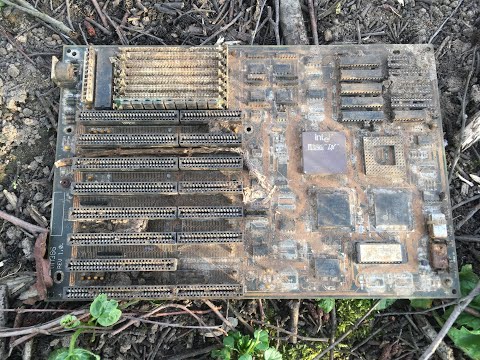 Видео: СТАЛК ЗА РАДИОДЕТАЛЯМИ И ЦВЕТНЫМ МЕТАЛЛОМ ПО НЕБОЛЬШИМ СВАЛКАМ ВДОЛЬ РЕКИ!!!