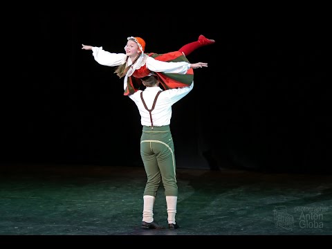 Видео: Тирольский танец, ансамбль "Ритмы детства". Tyrolean dance, ensemble "Rhythms of childhood".