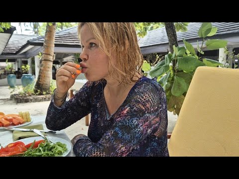 Видео: ОБЕД НА МАЛЬДИВАХ.МУКБАНГ НА МАЛЬДИВАХ.#олесямалибу  #мальдивы #мукбанг
