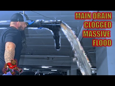 Видео: Засорение основного дренажа, затопление агрегатов.