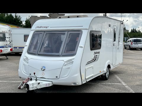 Видео: Обзор    прекрасного каравана для путешествий                         Swift Fairway  460 SE.