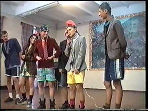 Видео: Глодянская СШ№2 КВН-1998 11 А КЛАСС