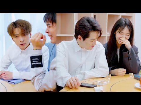 Видео: Богатые были унижены одноклассниками на вечеринке, и окончание было замечательным!