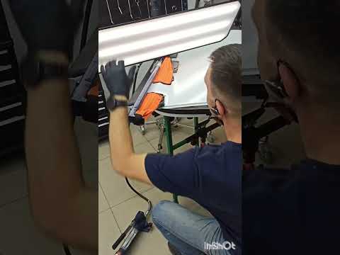 Видео: Удаляем вмятину на ребре задней двери. #безпокраски #pdr #detailing #pdrtools #удалениевмятин