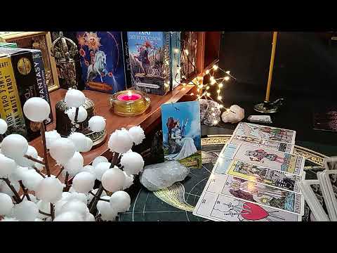 Видео: 4 КОРОЛЕВЫ 🌞 КТО и ЧТО ГОВОРИТ ЗА ВАШЕЙ СПИНОЙ🕵️🕵️😱#таро #tarot #гадание #видео #отношения 